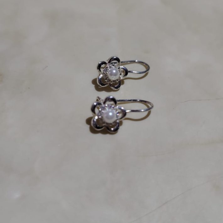 Aro Colgante Flor Perla